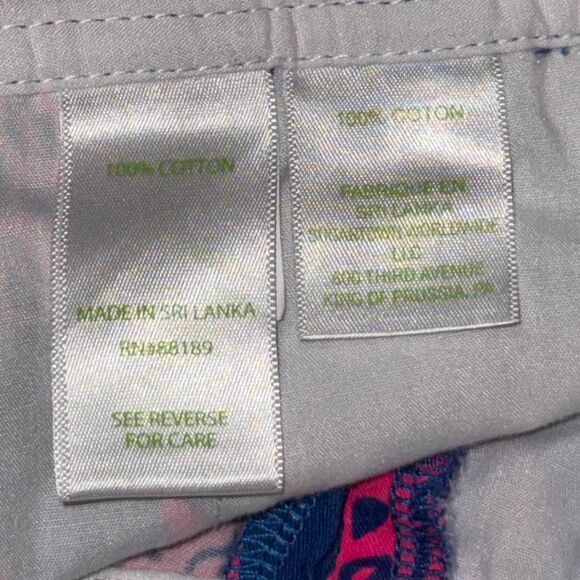 Lilly Pulitzer Pink and Blue Elephant Print Chino Shorts SIZE 4 - Picture 8 of 8